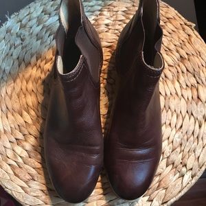 Frye flat Chelsea booties. Size 8.5